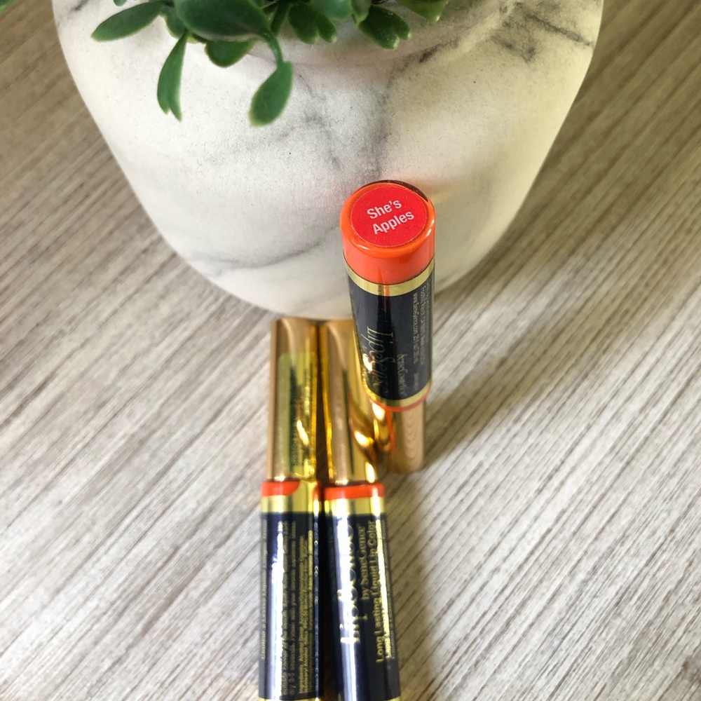 She’s Apples LipSense